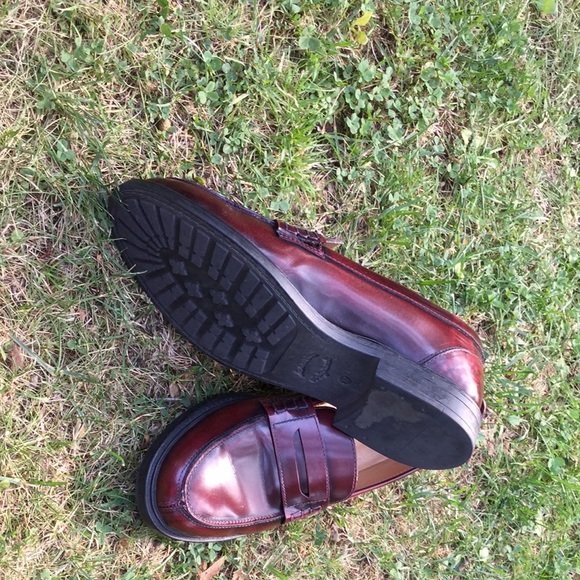 Shoes - Picture 3 of 3